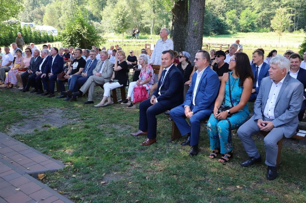 Unijny komisarz ds. rolnictwa Janusz Wojciechowski odwiedził Maleniec [zdjęcia]