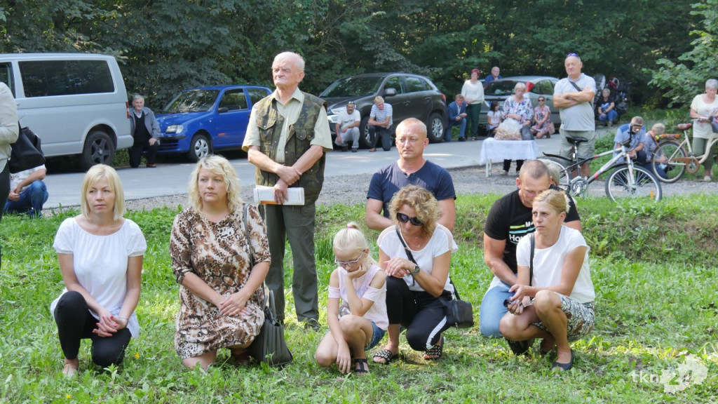 Wielu wiernych zjawiło się na mszy w intencji wysiedlonych w Ludwinowie [wideo, zdjęcia]