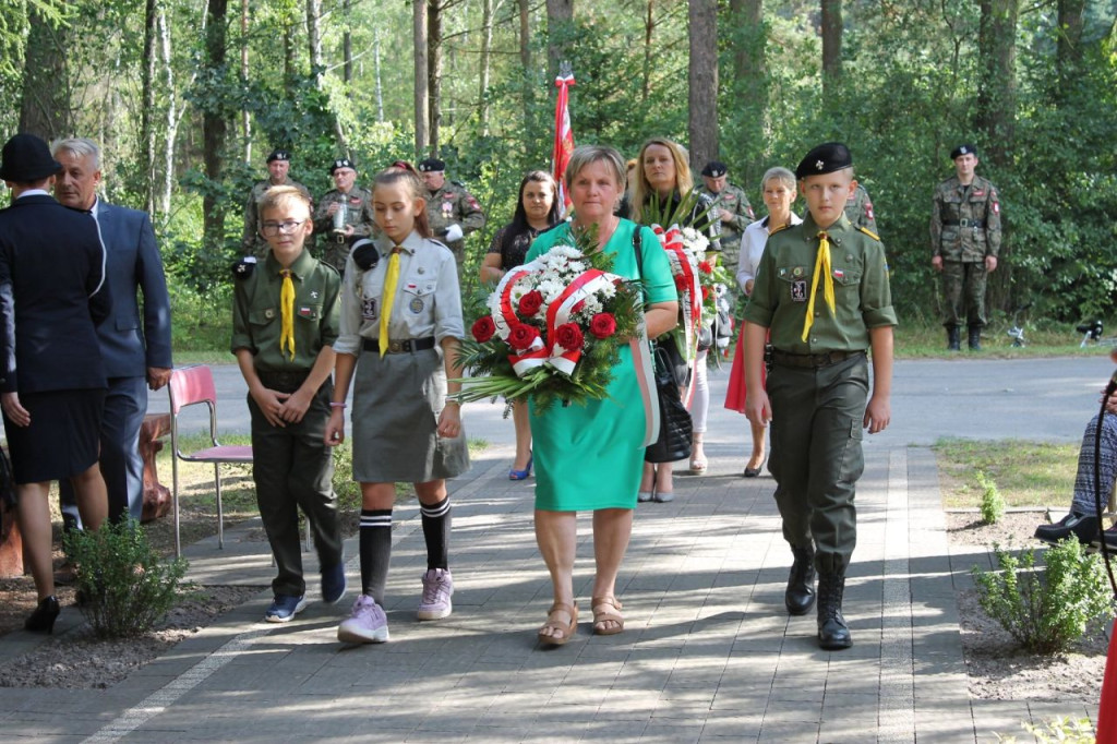 W gminie Smyków uczczono 76. rocznicę bitwy pod Trawnikami [zdjęcia]