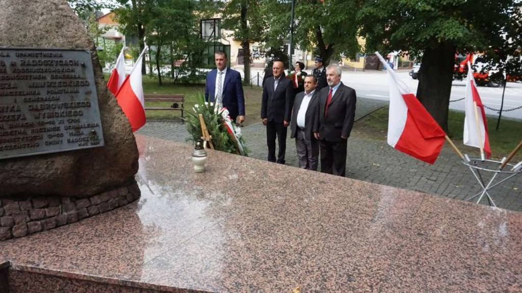 Obchodzili 76. rocznicę pacyfikacji Radoszyc [zdjęcia]