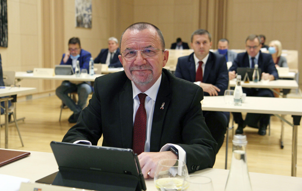 Radni Sejmiku o wsparciu uzdolnionej młodzieży i Odznace Honorowej Województwa