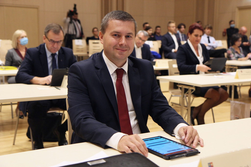 Radni Sejmiku o wsparciu uzdolnionej młodzieży i Odznace Honorowej Województwa