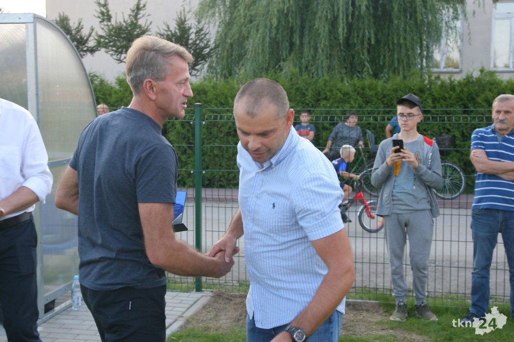 25-lecie Tęczy Gowarczów. Wyjątkowy mecz uświetnił rocznicę [wideo, zdjęcia]