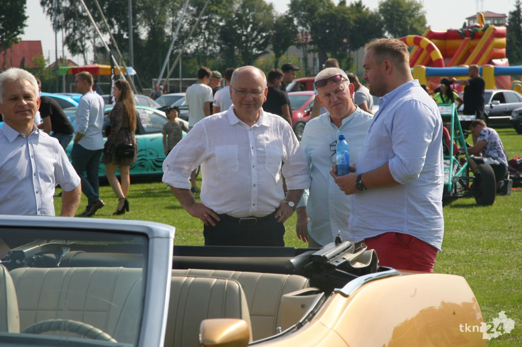 Konecki Motopiknik tym razem w Końskich. Świetna zabawa z rykiem silników w tle [wideo, zdjęcia]