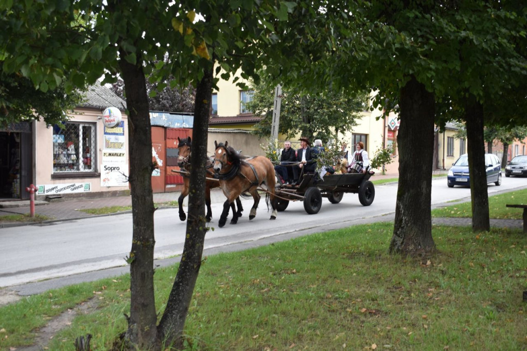 Tradycyjnie podziękowali za plony w Gowarczowie [zdjęcia]