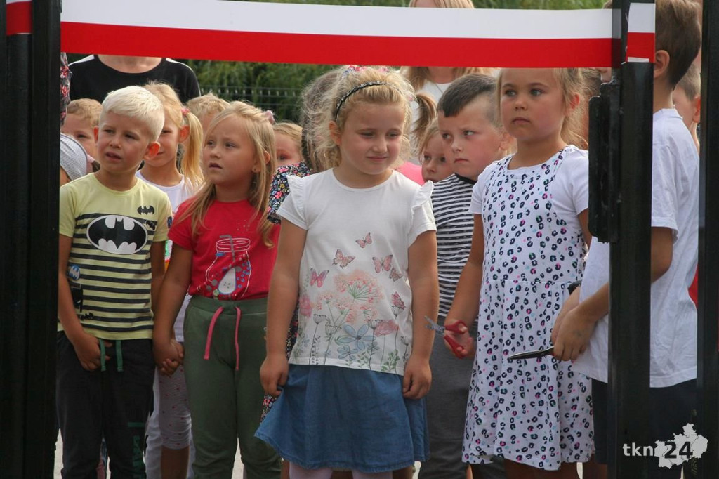 W Gowarczowie mają nowy plac zabaw i siłownię [wideo, zdjęcia]