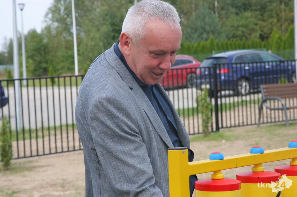 W Gowarczowie mają nowy plac zabaw i siłownię [wideo, zdjęcia]