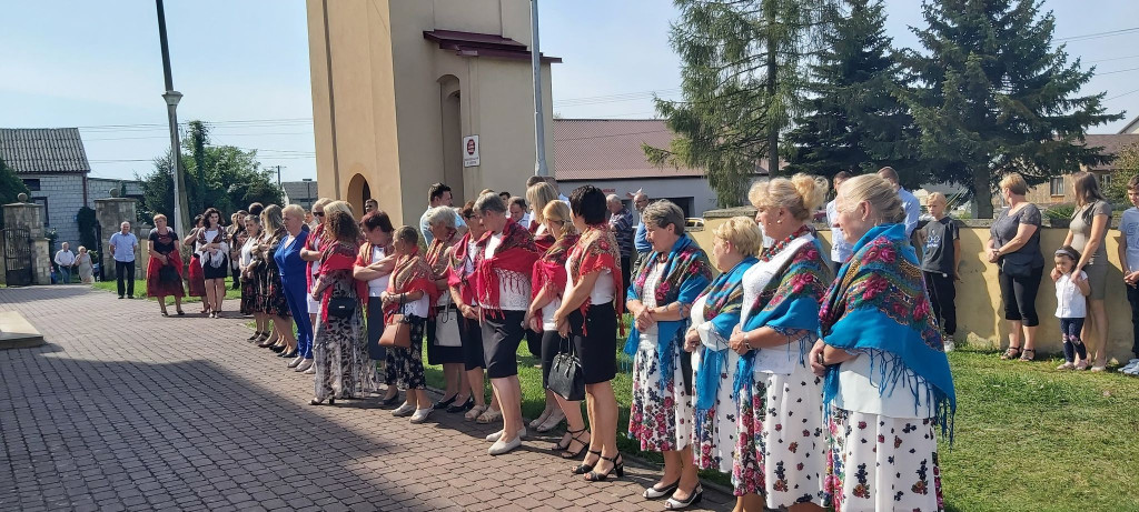 Bedlno pamięta o ludowej tradycji dożynek [zdjęcia, wideo]