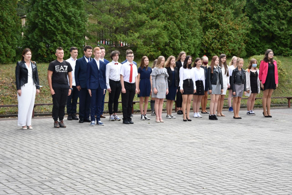 Pierwszaki w ZSP w Stąporkowie złożyły ślubowanie [zdjęcia]