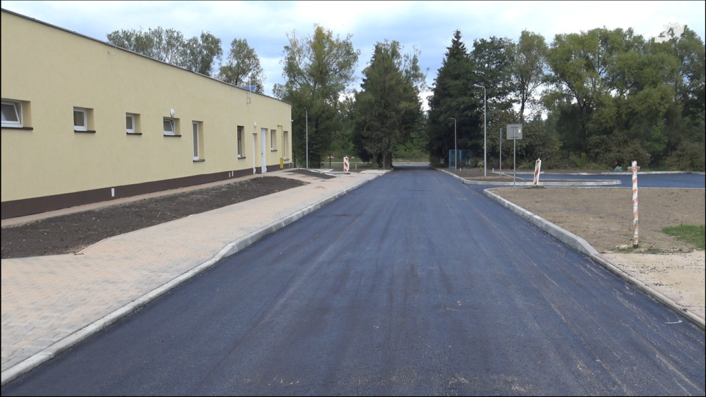 Stadion OSiR z nowymi parkingami i drogą dojazdową [wideo, zdjęcia]