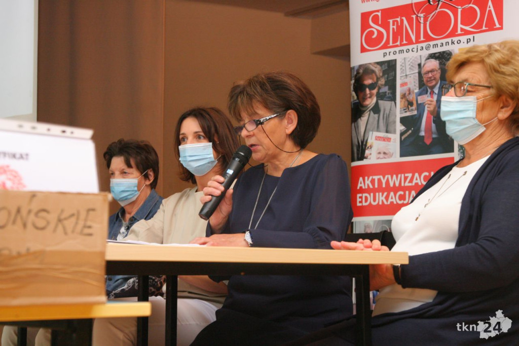 Końskie: Gmina wprowadza karty seniora. Jest przyjazna seniorom! [wideo, zdjęcia]