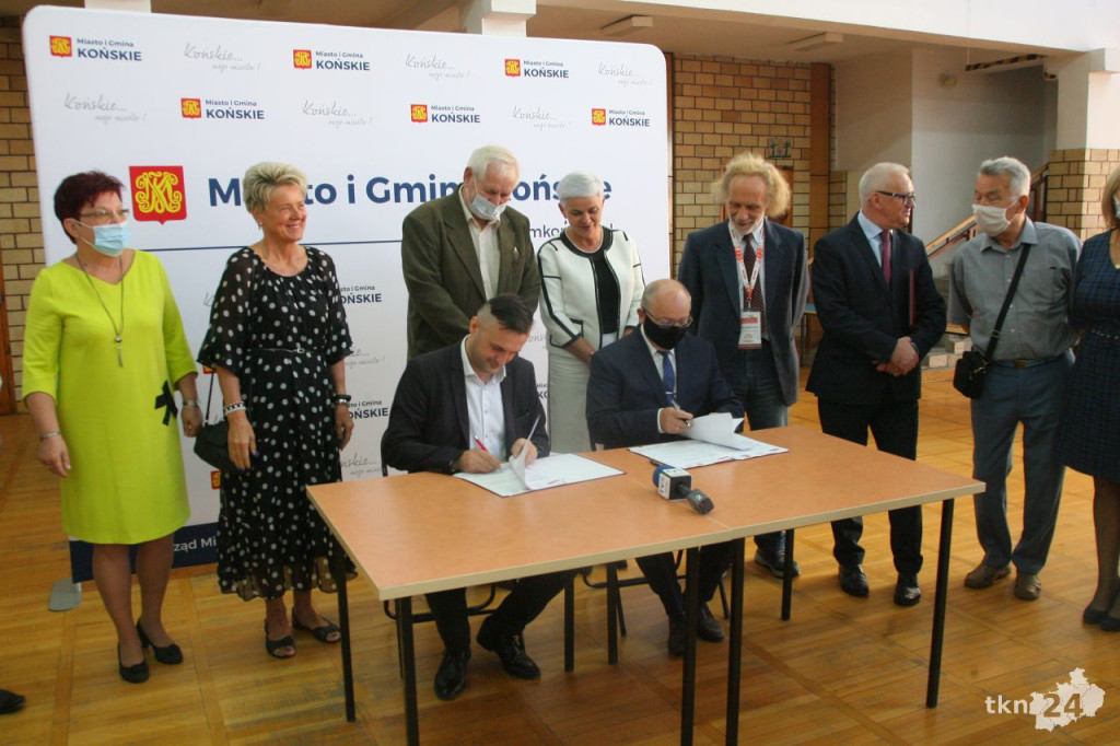 Końskie: Gmina wprowadza karty seniora. Jest przyjazna seniorom! [wideo, zdjęcia]