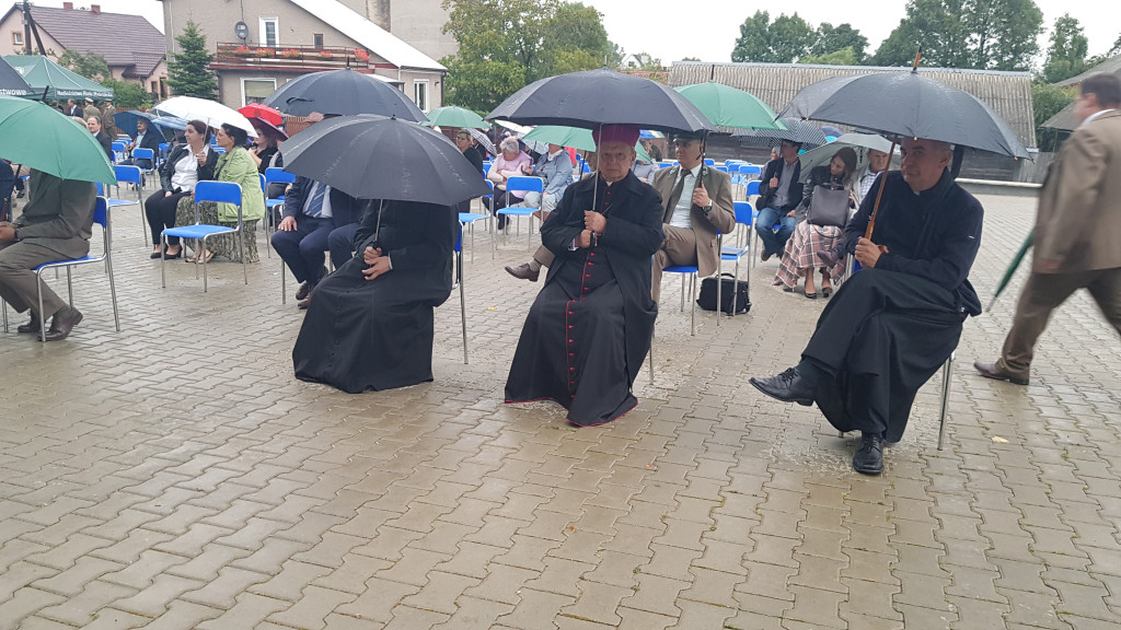 W Lipie upamiętniono bohaterów `Cudu nad Wisłą`. Powstał wspaniały obelisk [wideo, zdjęcia]
