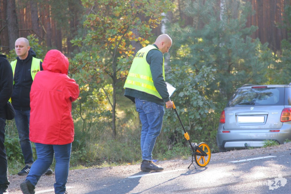 Wypadek na DK 42. Ranny zabrany do szpitala helikopterem [wideo, zdjęcia]