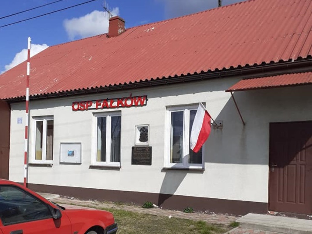 Fałków: Trwa (od)budowa remizy [zdjęcia]