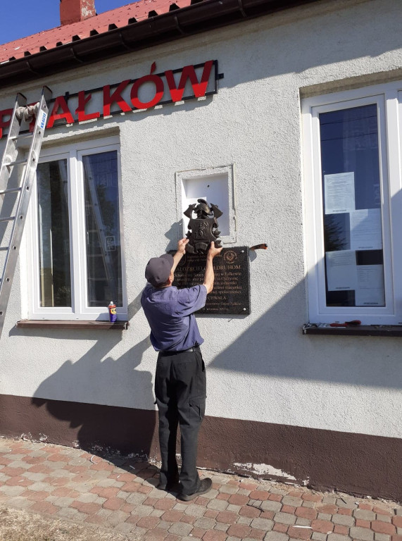 Fałków: Trwa (od)budowa remizy [zdjęcia]