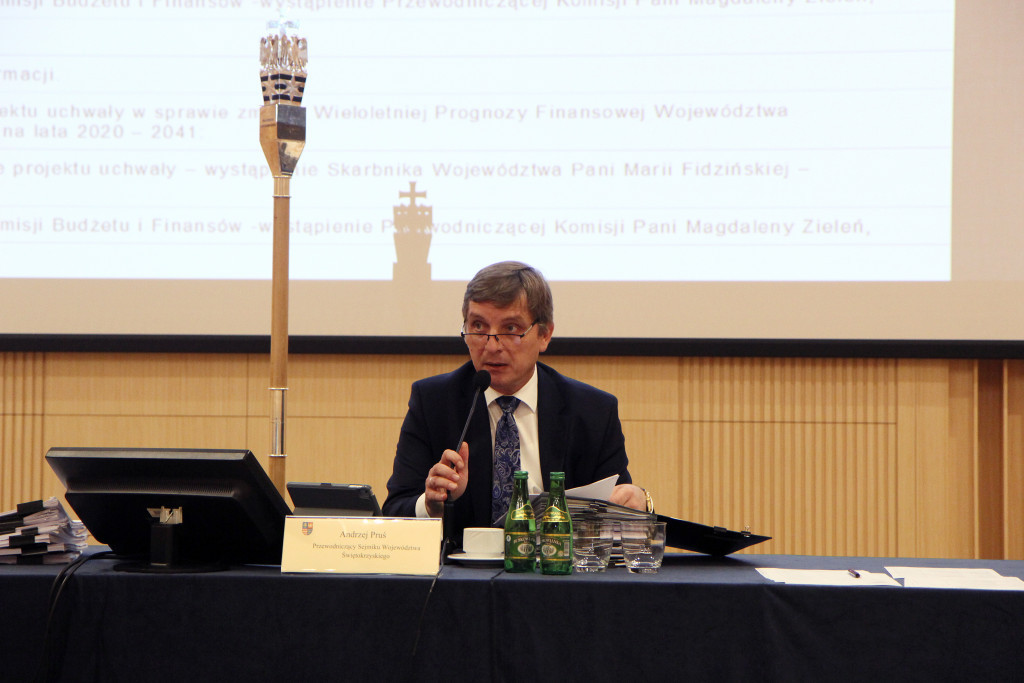 Na Sejmiku Województwa: o stabilnych finansach, walce z pandemią i zakończonych konsultacjach strategii rozwoju