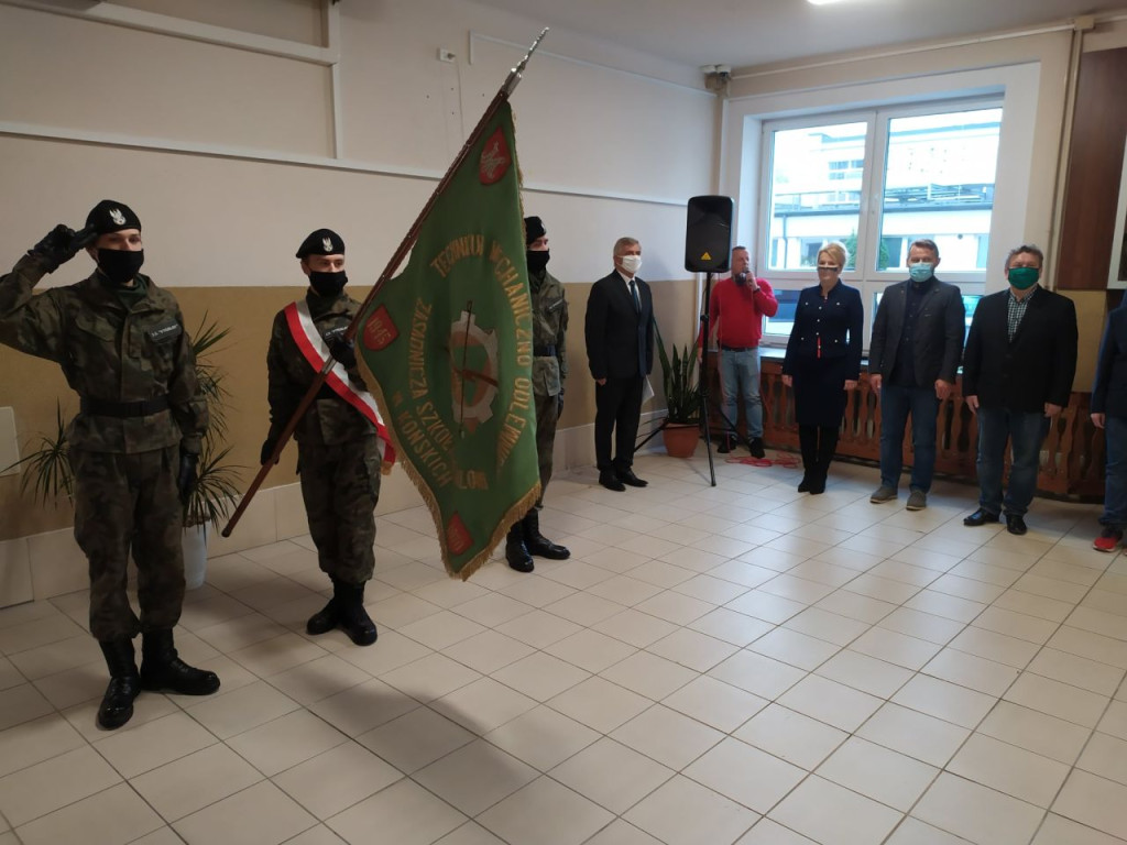 Dzień Nauczyciela w czasie pandemii. Jak przebiegał w szkołach średnich? [zdjęcia]