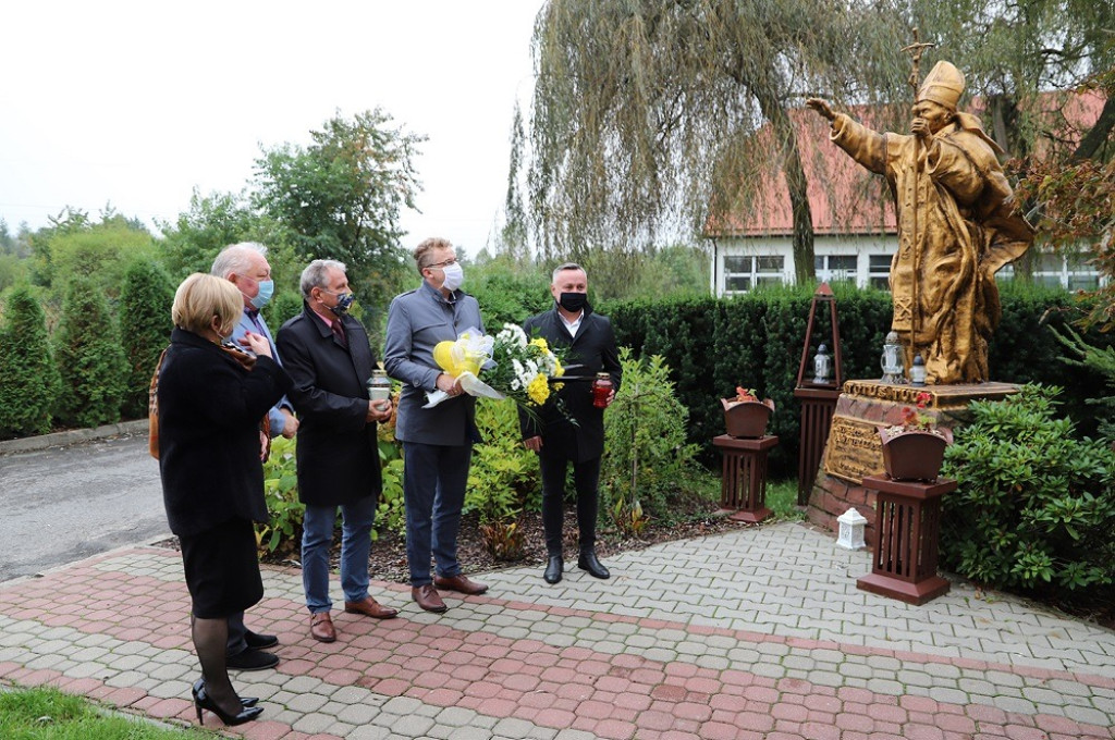 Powiat uczcił rocznicę wyboru Karola Wojtyły na papieża [zdjęcia]