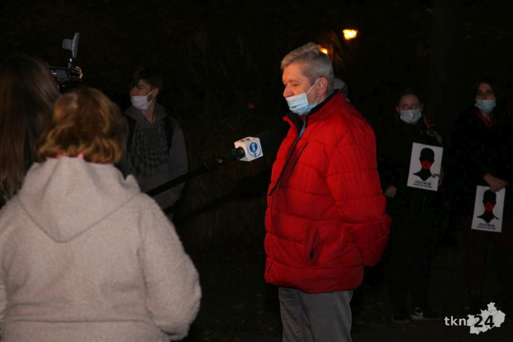 WIDEO: Spacer przeciw wyrokowi TK w Końskich