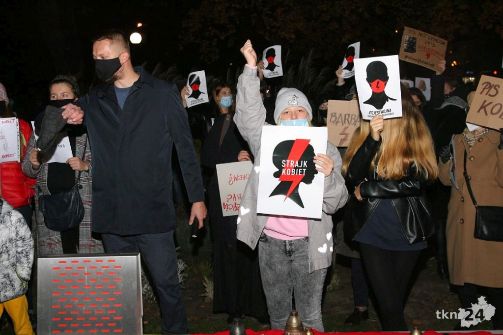 WIDEO: Spacer przeciw wyrokowi TK w Końskich