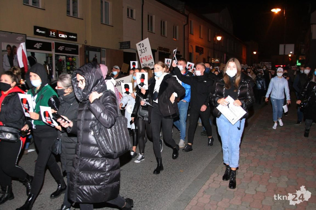 WIDEO: Spacer przeciw wyrokowi TK w Końskich