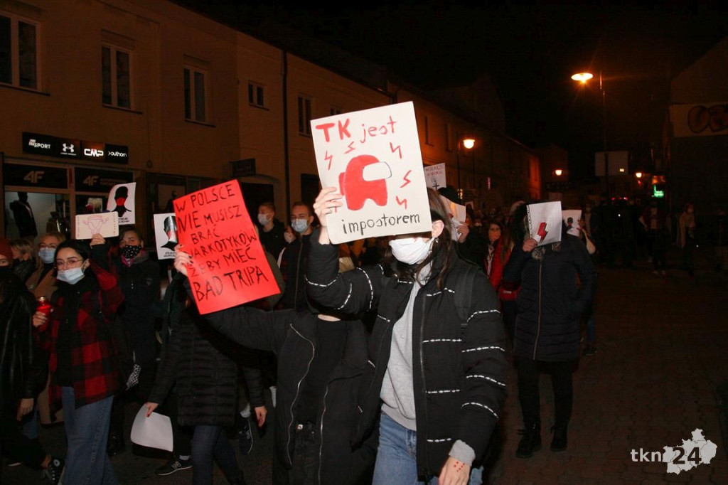WIDEO: Spacer przeciw wyrokowi TK w Końskich