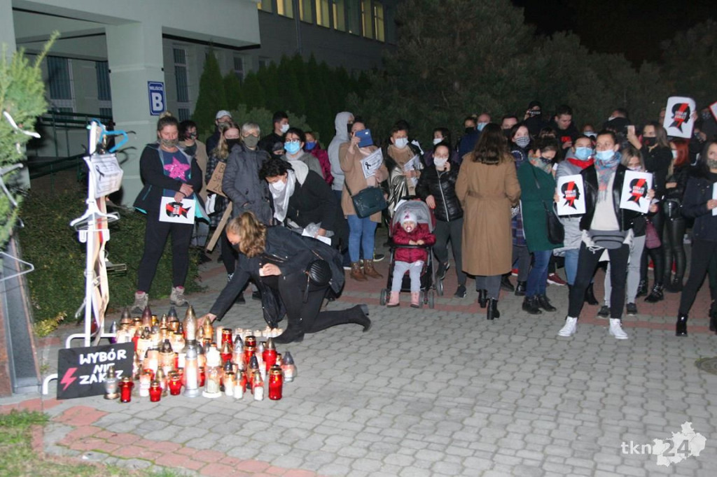 WIDEO: Spacer przeciw wyrokowi TK w Końskich