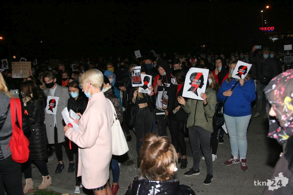 WIDEO: Spacer przeciw wyrokowi TK w Końskich