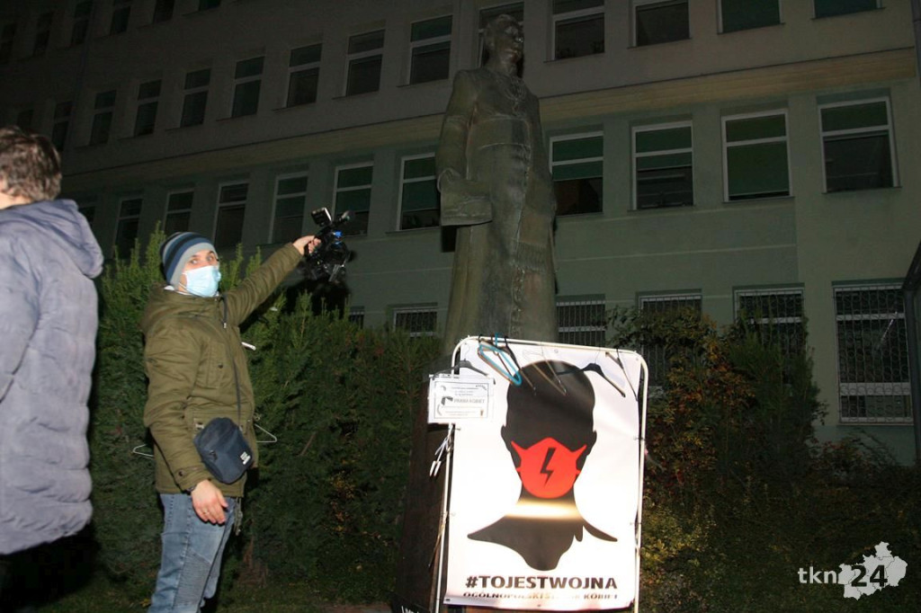 WIDEO: Spacer przeciw wyrokowi TK w Końskich