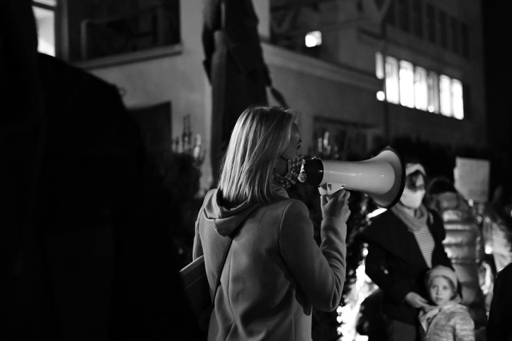 Mnóstwo ludzi na ulicach przeciw wyrokowi Trybunału [fotorelacja, zapis LIVE]