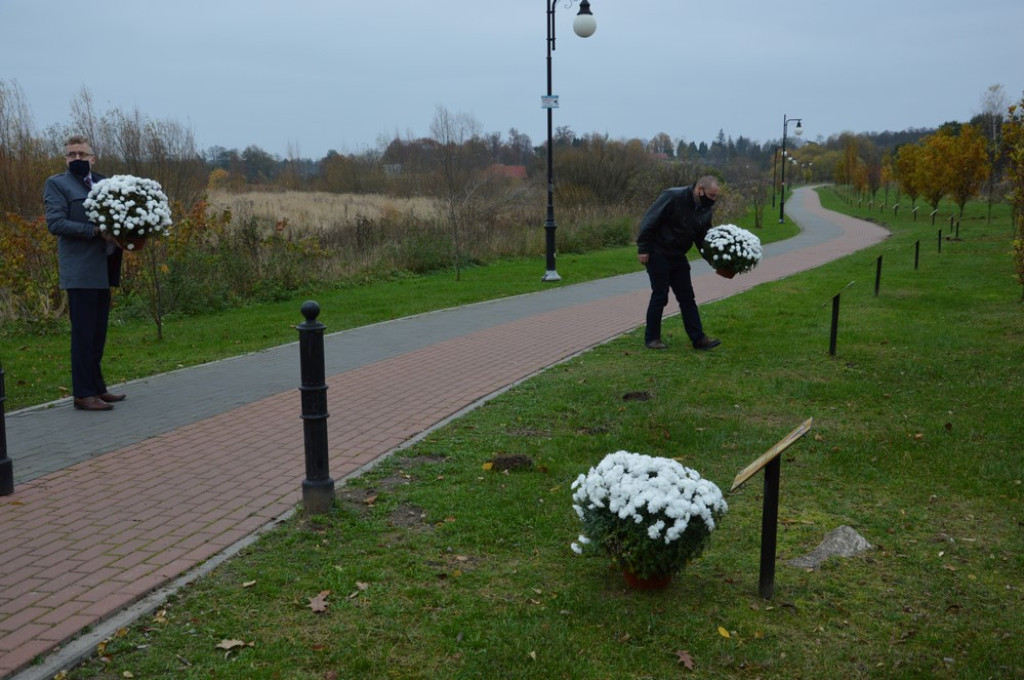 Starostwo uczciło Święto Niepodległości [zdjęcia]