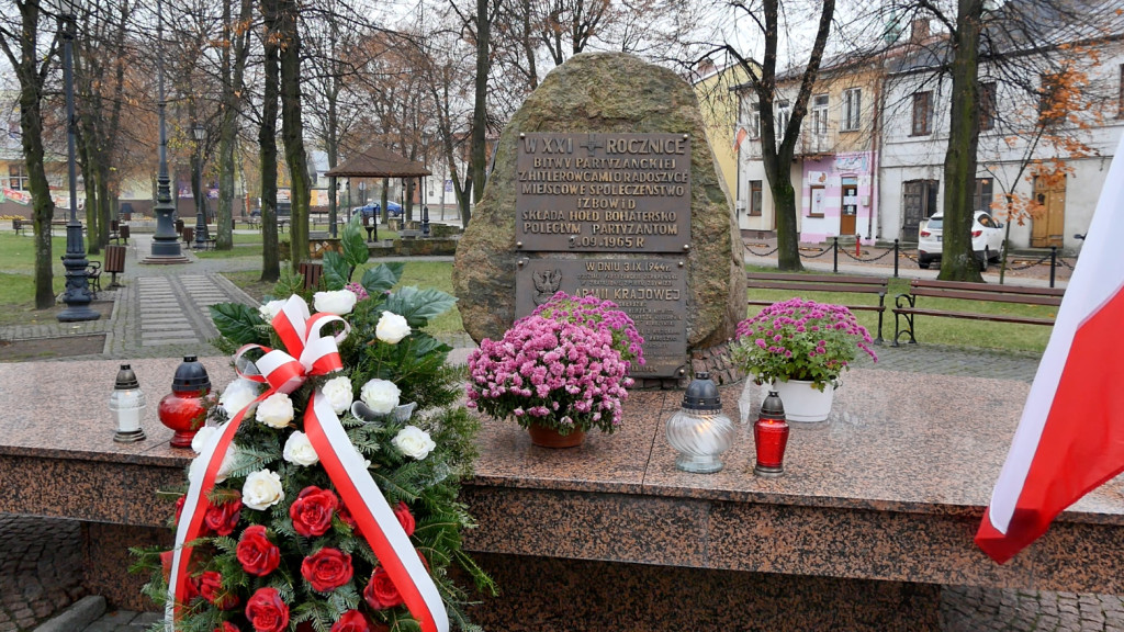 Radoszyczanie uczcili 102. rocznicę odzyskania niepodległości [wideo, zdjęcia]
