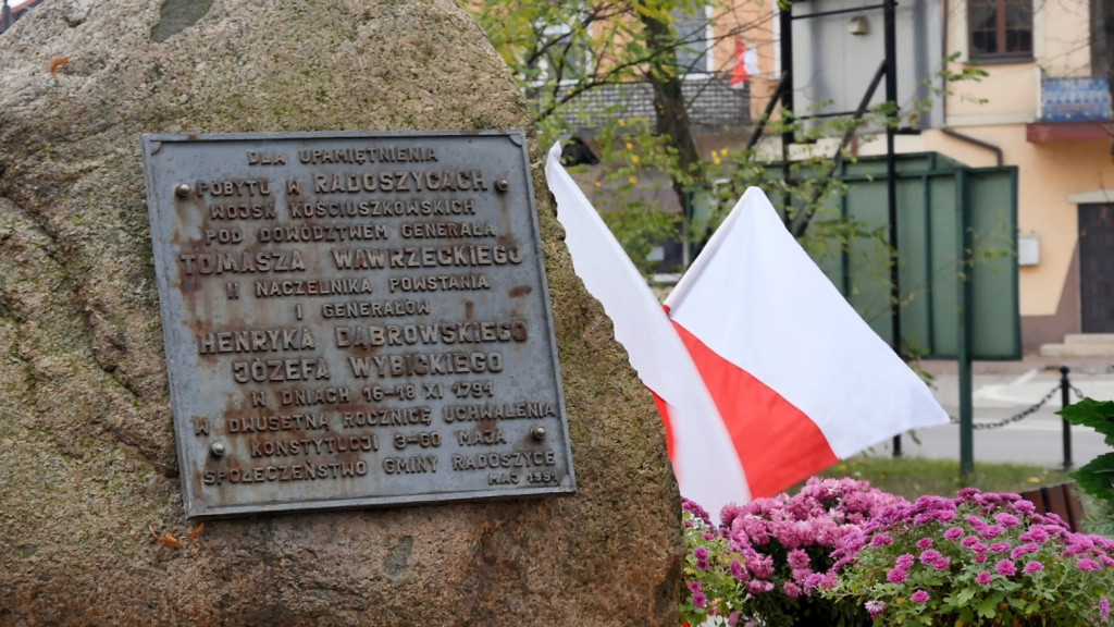 Radoszyczanie uczcili 102. rocznicę odzyskania niepodległości [wideo, zdjęcia]