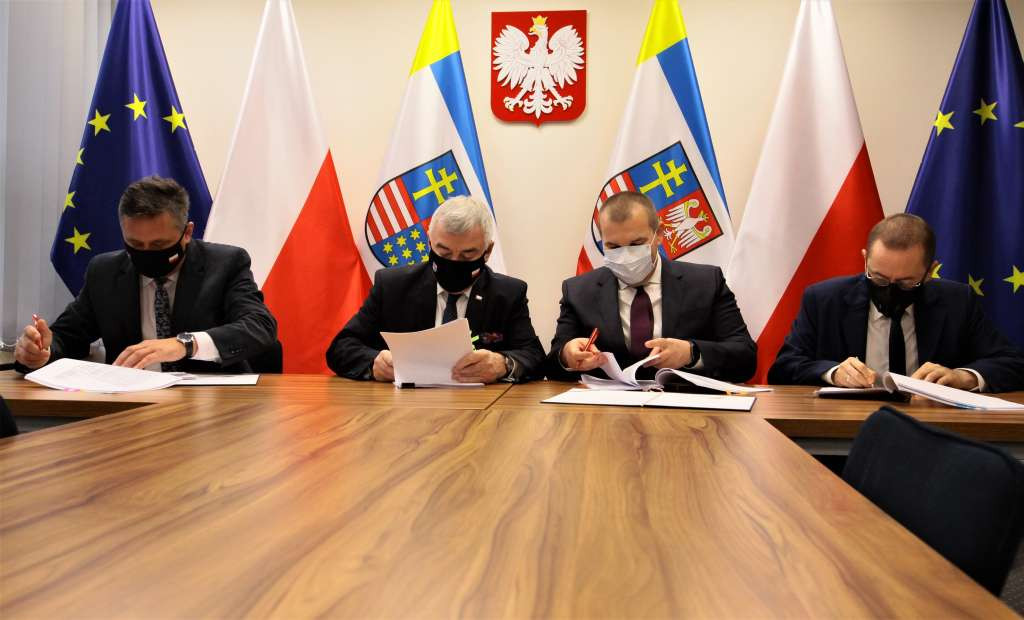 POLREGIO nadal będzie wozić pasażerów ze świętokrzyskiego [zdjęcia]