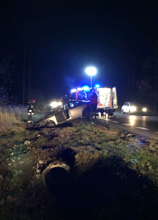 Wypadek w okolicach Wiosny. Jedna osoba ranna
