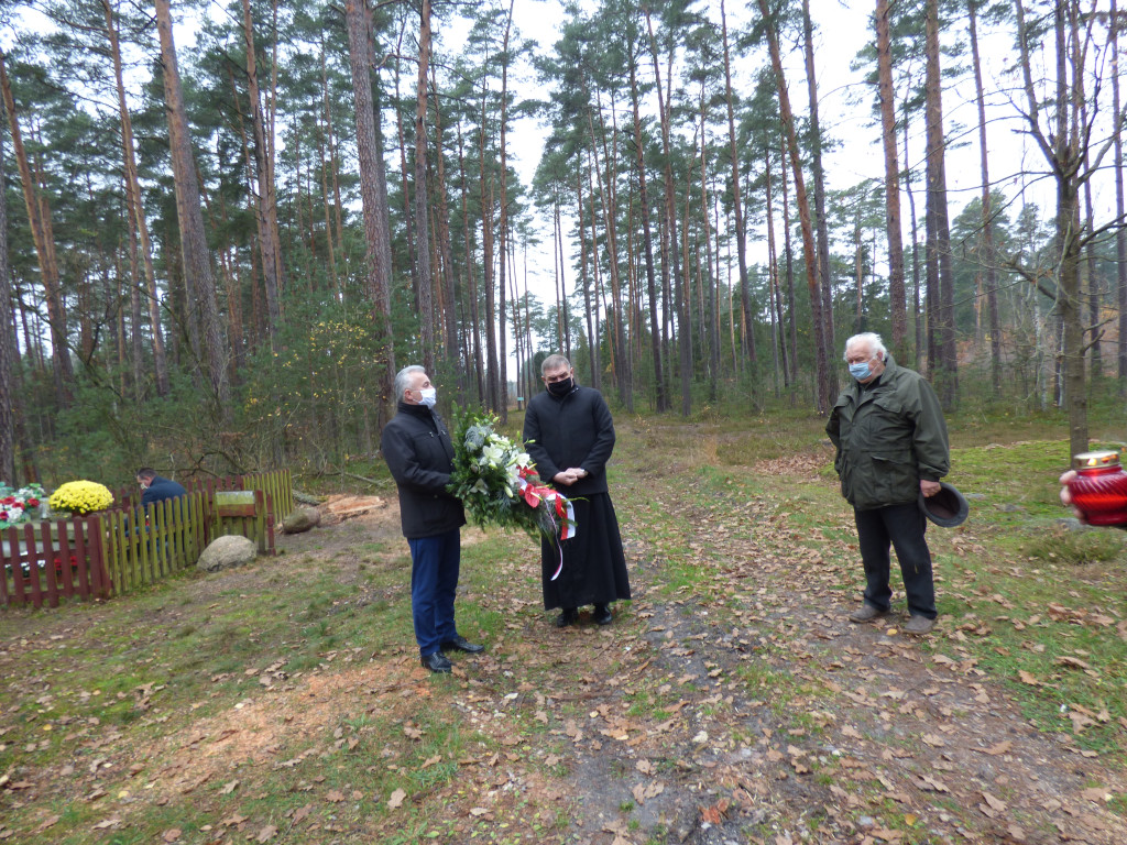 Ruda Maleniecka także pamiętała o bohaterach walki o Niepodległość [zdjęcia]