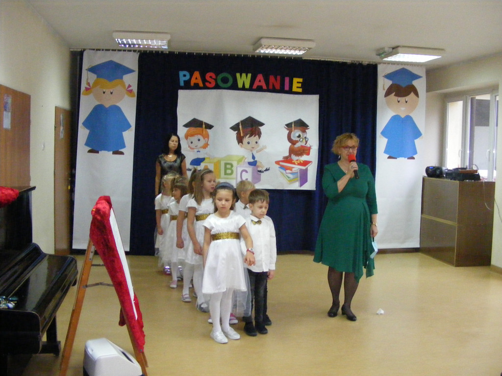 Pasowanie na zerówkowicza w Przedszkolu nr 2 w Końskich [zdjęcia]