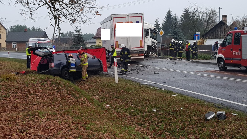 Śmiertelny wypadek w Pile koło Końskich! Nie żyje 19-latek [wideo, zdjęcia]