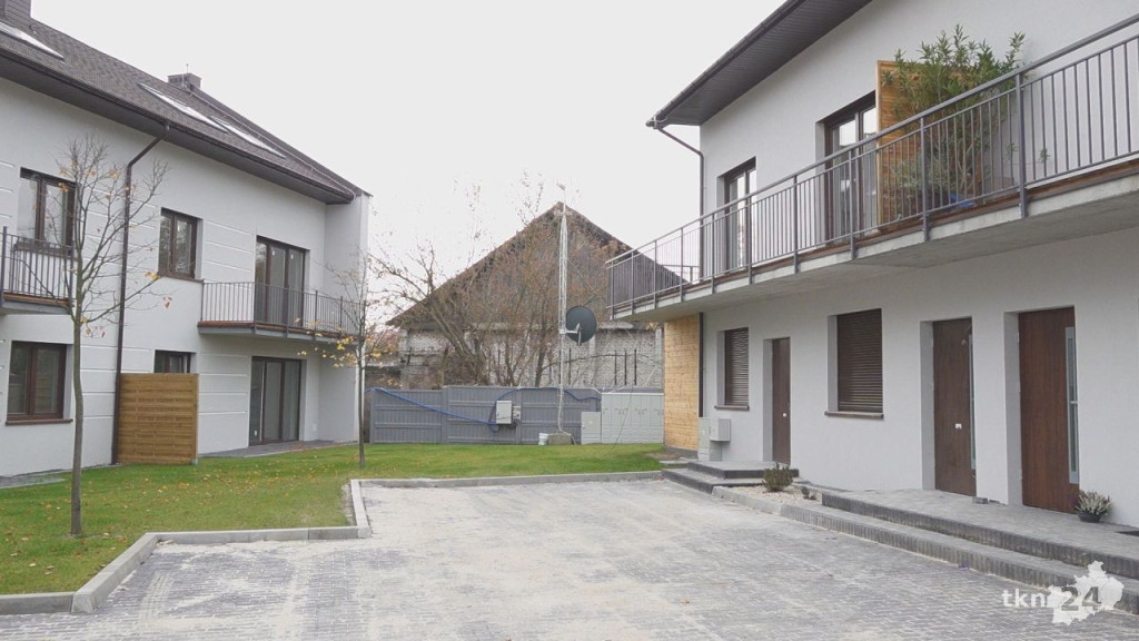 Osiedle `Dwa Kamienie` w Końskich. Pierwsi mieszkańcy już się wprowadzają [wideo, zdjęcia]