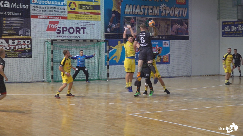 KSSPR przegrywa kolejne derby. Tym razem z KSZO [wideo, zdjęcia]