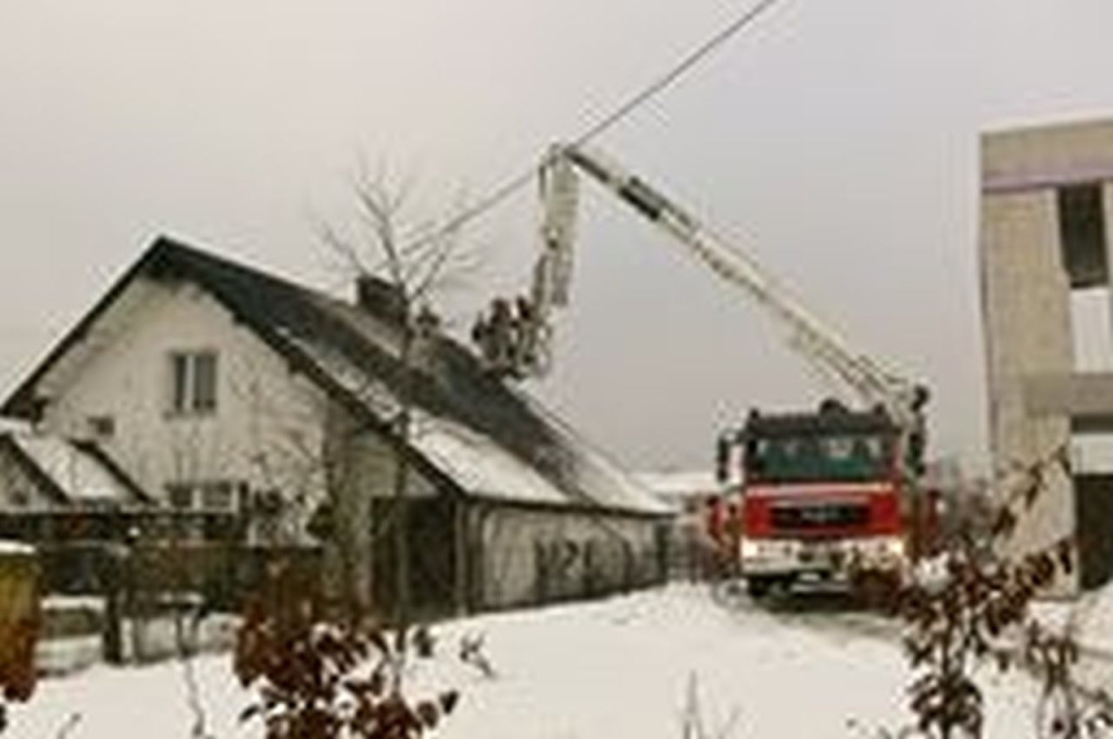 Jak dbać o kominy? Zaniedbanie grozi pożarem sadzy [wideo, zdjęcia]