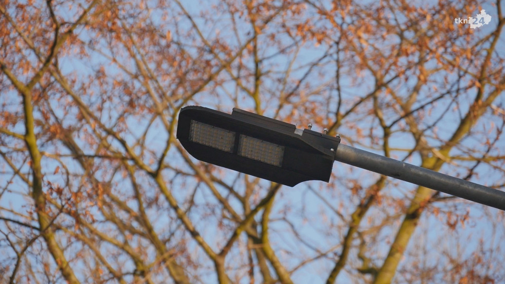 Fałków stawia na energooszczędność. Zainstalują nowoczesne lampy [wideo, zdjęcia]