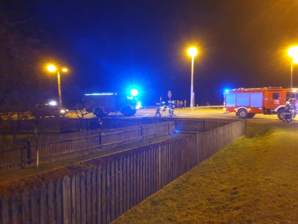 Zderzenie dwóch aut na drodze krajowej 74 w gminie Smyków [zdjęcia]