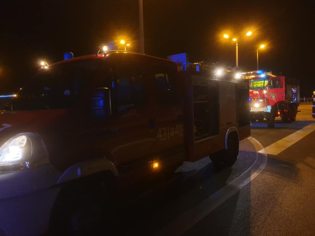 Zderzenie dwóch aut na drodze krajowej 74 w gminie Smyków [zdjęcia]