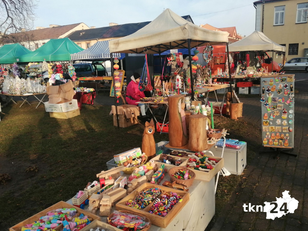 Tradycyjny odpust mikołajowy trwa w Końskich [fotorelacja]