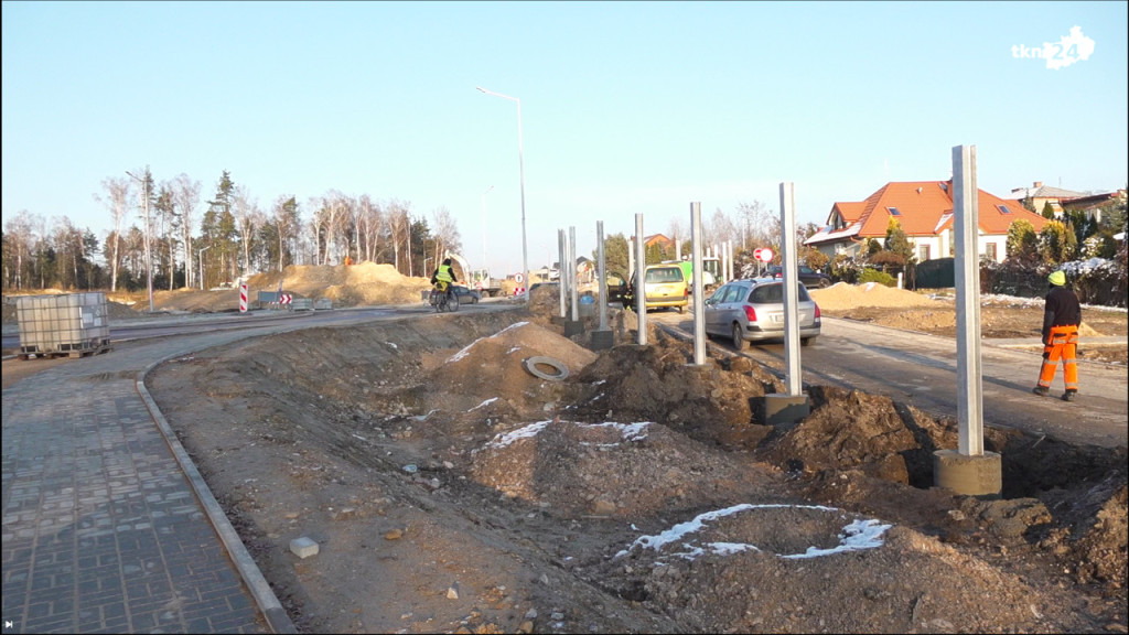 Praca wre przy nowym rondzie i łączniku Kieleckiej i Spacerowej [wideo, zdjęcia]