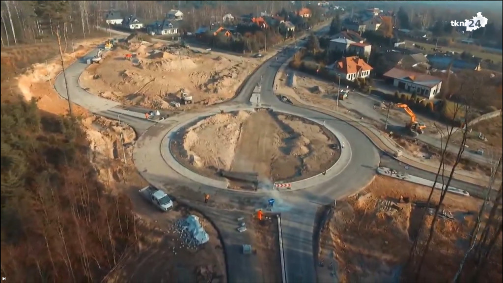 Praca wre przy nowym rondzie i łączniku Kieleckiej i Spacerowej [wideo, zdjęcia]