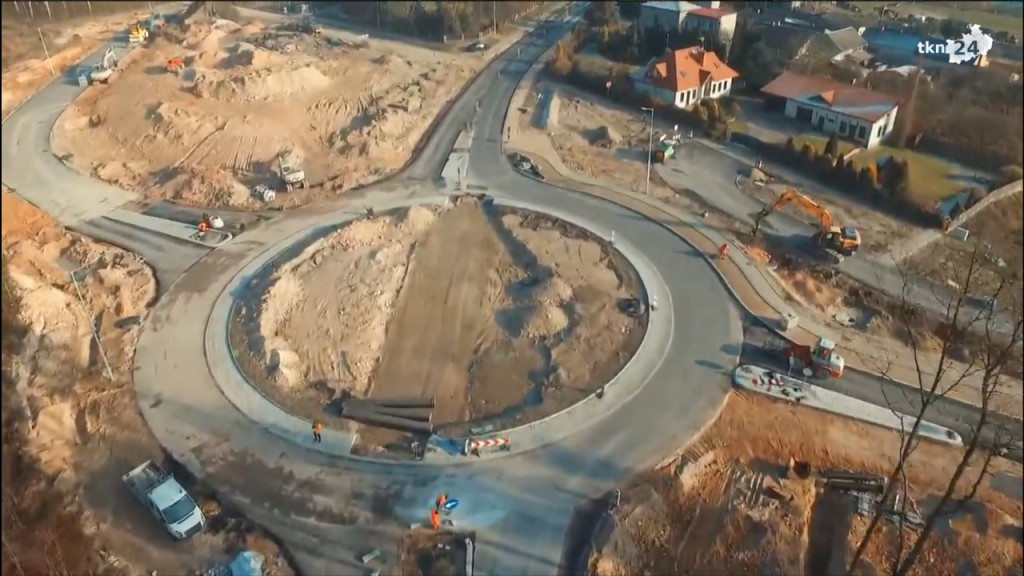 Praca wre przy nowym rondzie i łączniku Kieleckiej i Spacerowej [wideo, zdjęcia]