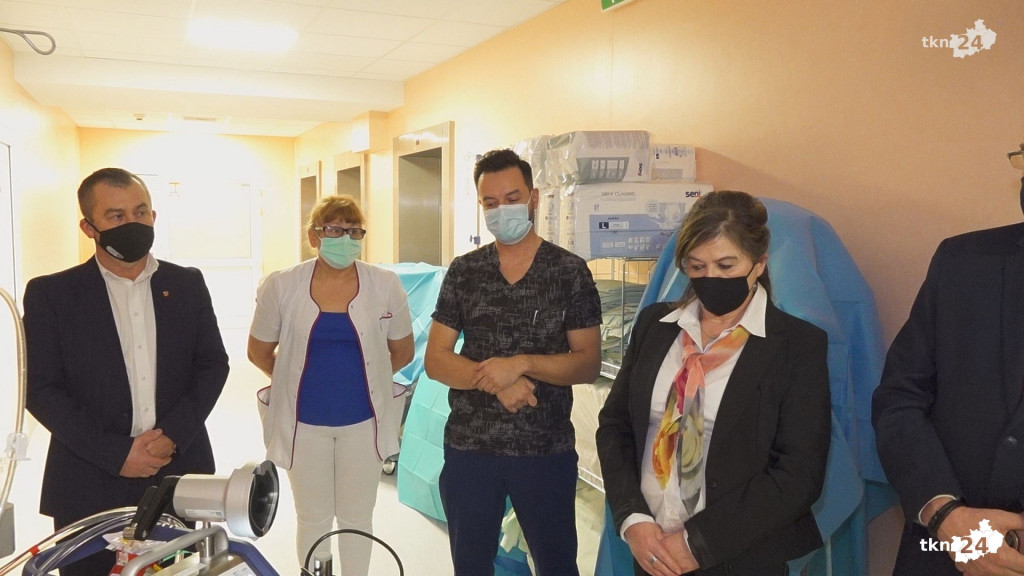 Szpital otrzymał aparat do ECMO. To urządzenie zastępuje płuca i serce [wideo, zdjęcia]